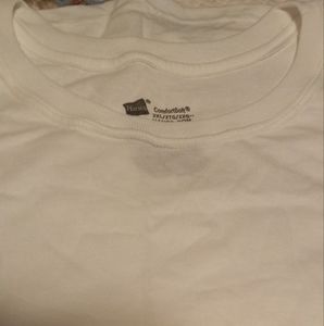 New Hanes t shirts